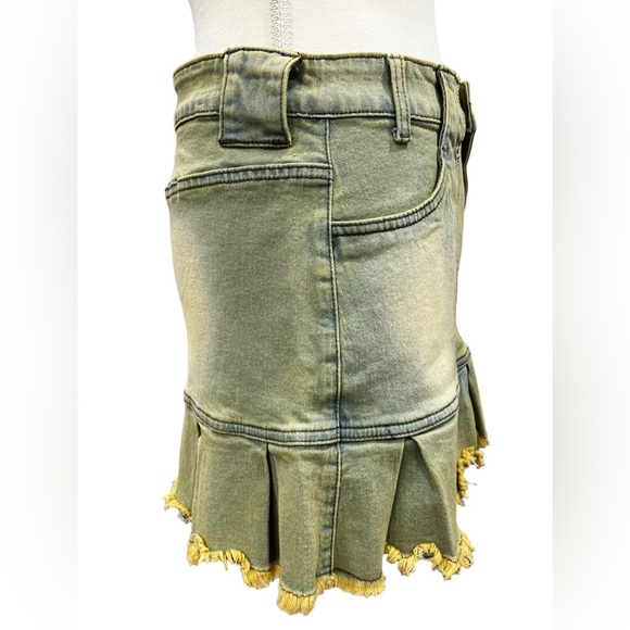 Superdown Pleated Raw Hem Denim Mini Skirt Medium Faded Light Wash Y2K - Picture 5 of 11